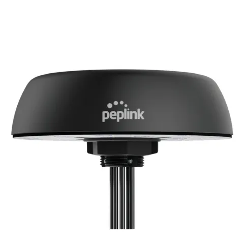 Peplink Mobility 42G (Puma 421), 7-in-1 5G ready, 4 LTE, 2 Wifi, 1 GPS, OP68, QMA, Black, 2M - Main Image