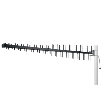 Powertec LPDA log periodic 700 to 4000 MHz